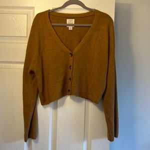Never Worn Billabong Camel Sweater Size Small